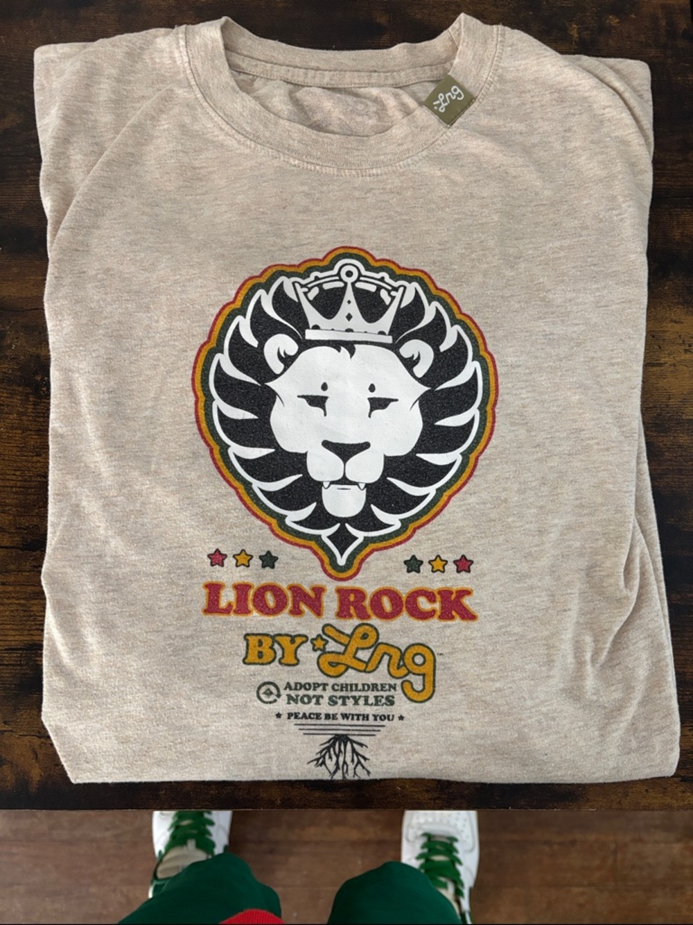 Lrg Lion Rock Graphic Tee - Heather Gray with Black & Gold Print